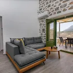 Aris-apea Casa de Férias Liménion
